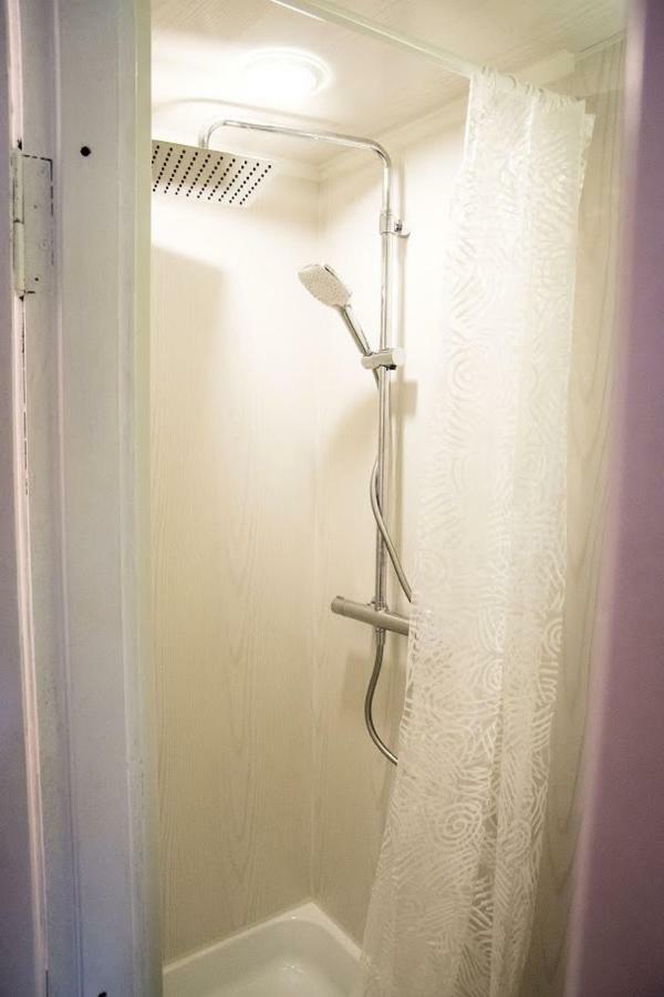 Cozy City Studio Apartment Free Parking Tallinn Exterior photo